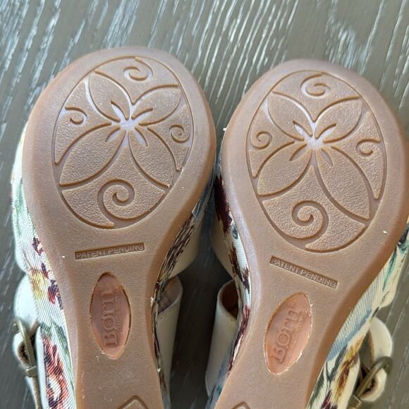 Born Women's Cream Leather Floral Print Buckle Wedge Comfortable Sandals Size 7M - Picture 12 of 12